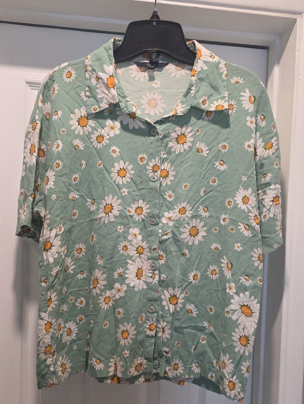 Button-Front Daisy Print Short Sleeve Shirt - Sage